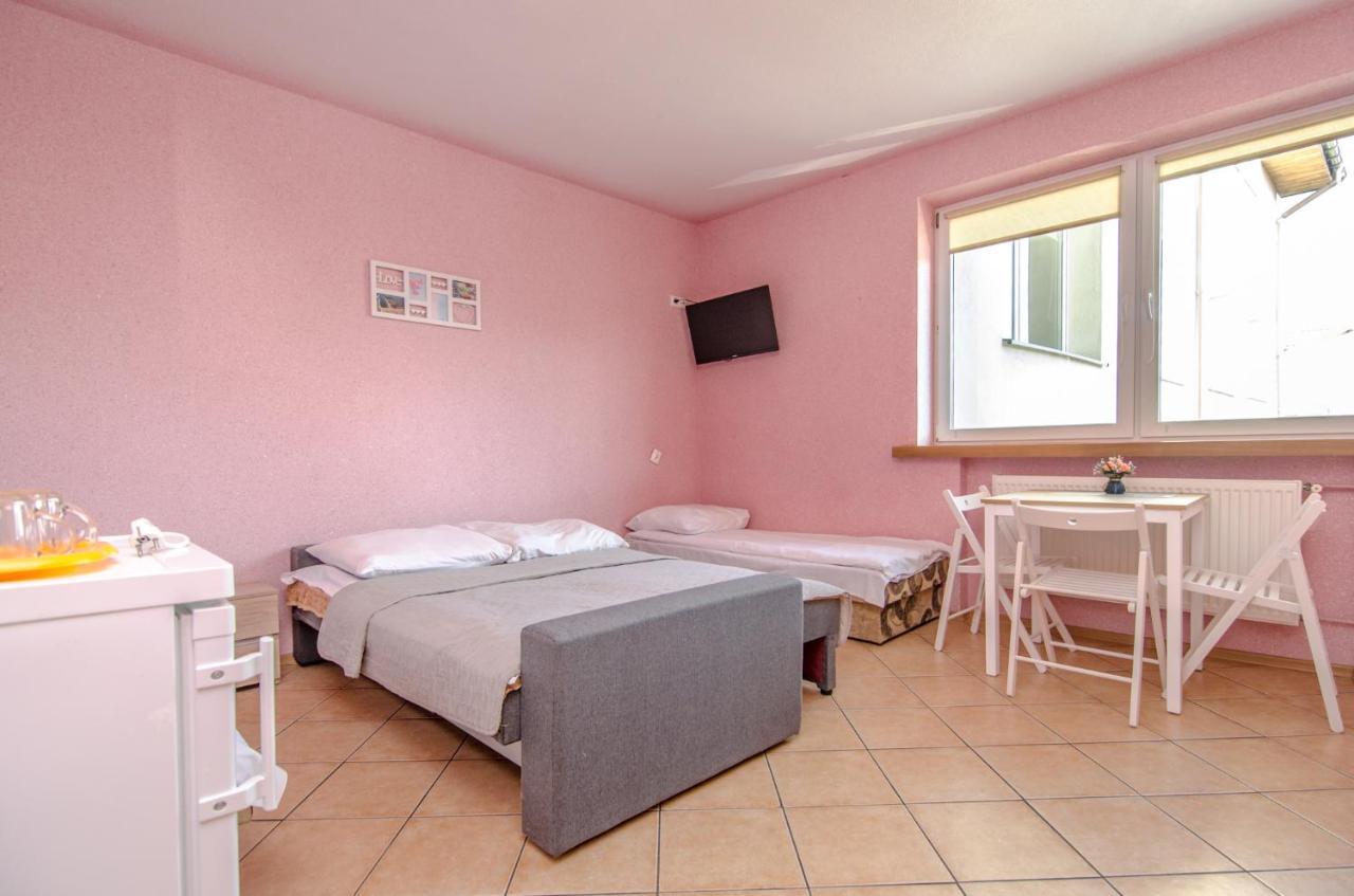 Pokoje Goscinne Jedrus Mielno  Extérieur photo